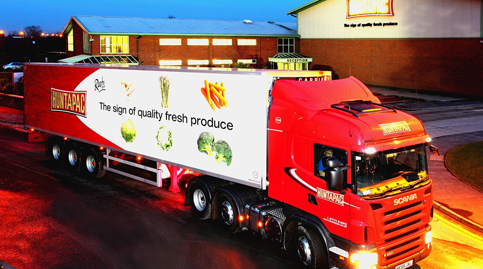 Huntpac HGV making delivery