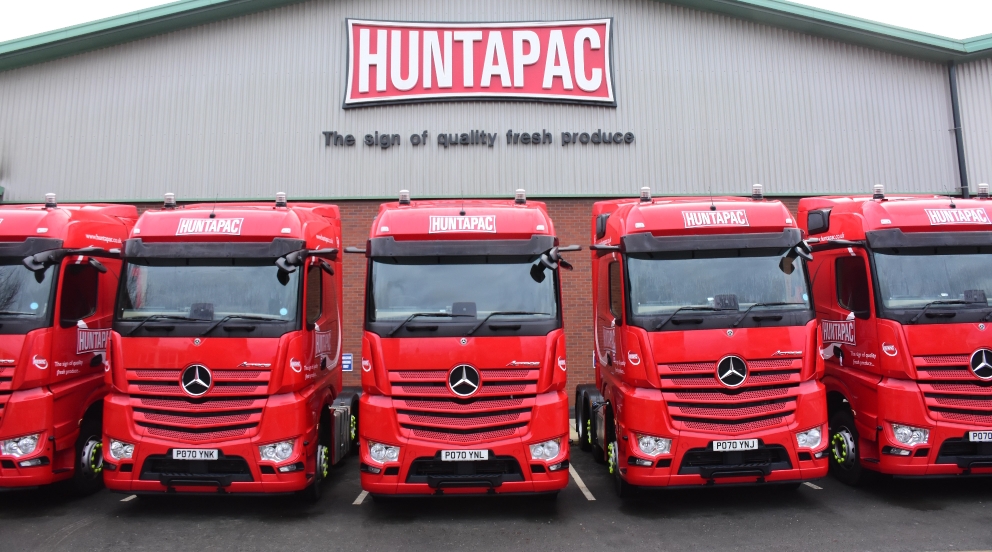 Huntpac Lorries in a line